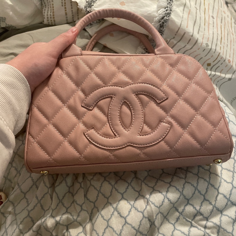 Very Lightly Used| Chanel Bag